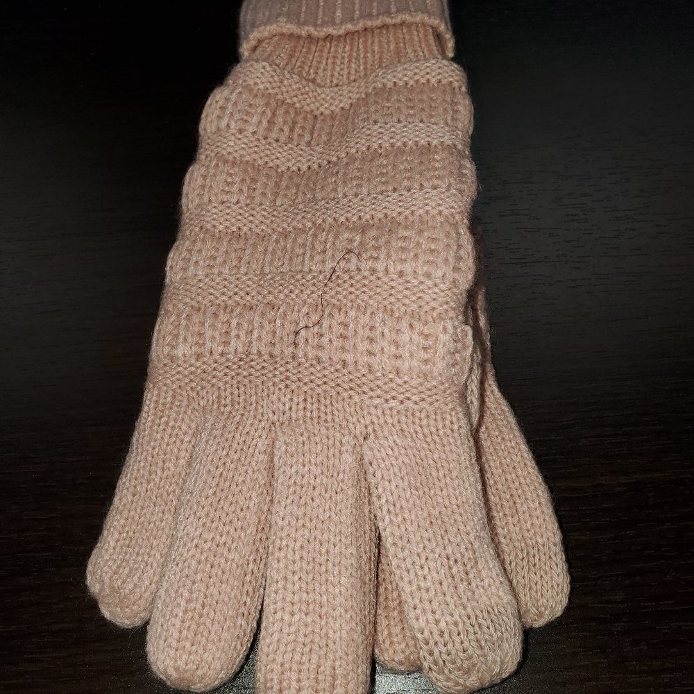 Knit CC Gloves with Lining